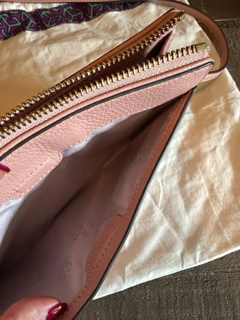 Tory Burch Blush Pink Pebbled Leather Crossbody with Gold Logo NWT